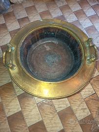 Antico braciere scaldino