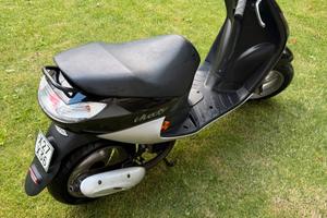 Scooter Peugeot
