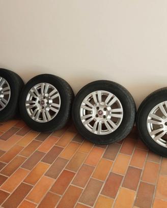 4 cerchi fiat 15 perfetti