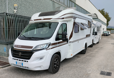 Vendita Camper semintegrale Laika/Etrusco