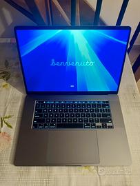 MacBook Pro 16” 2019 i9 64GB 1TB Radeon 8GB