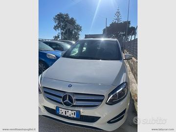 MERCEDES-BENZ B 180 Premium