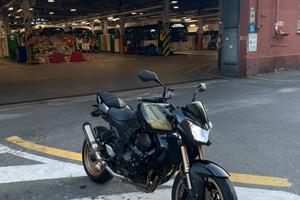 Kawasaki Z 750 R