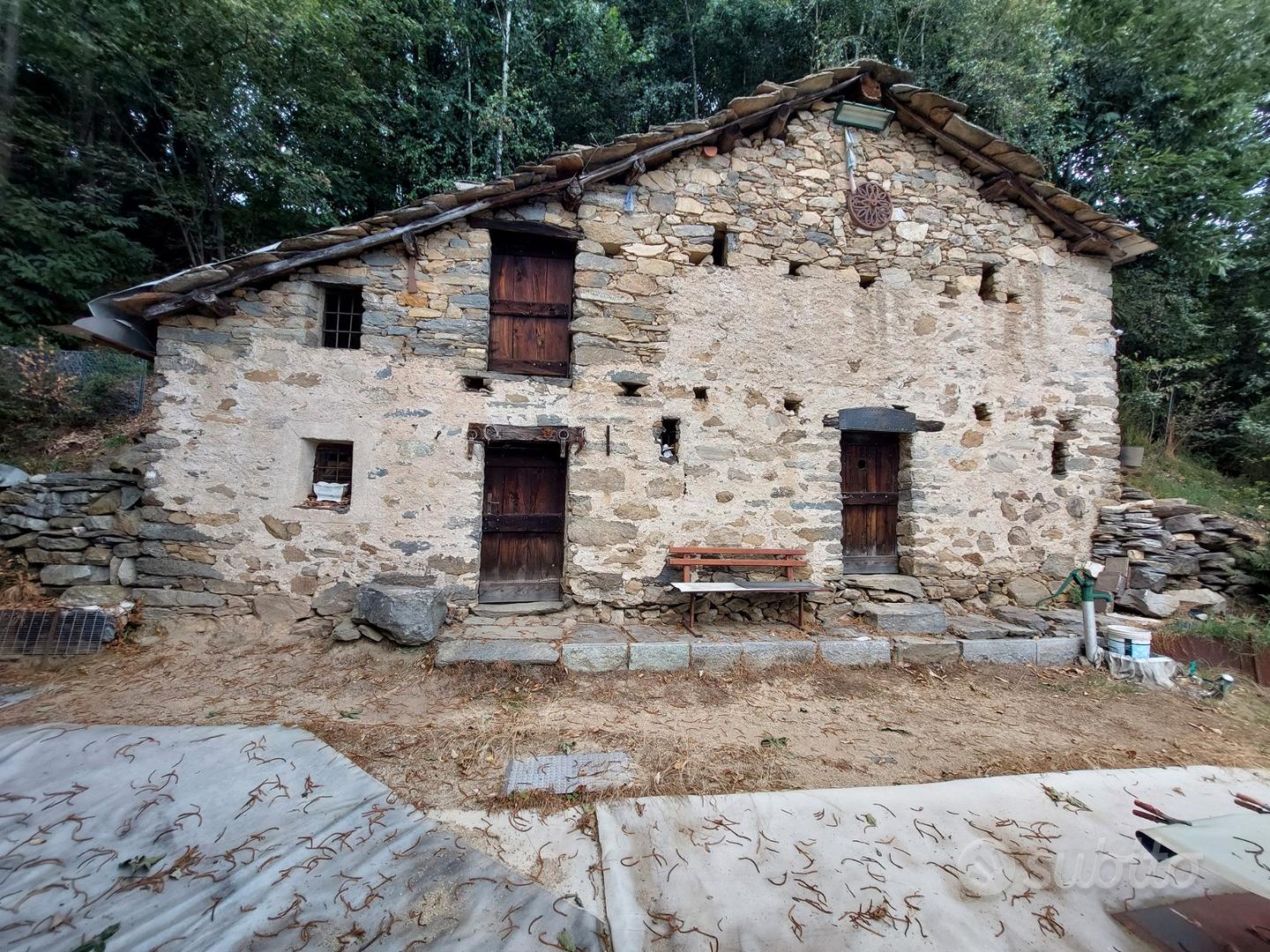 Cascina in collina biellese - Vista 2