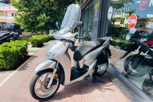 HONDA SH 300 i TUTTO INCLUSO ANCHE PASSAGGIO! MI