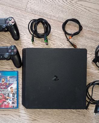 PlayStation 4 Sony, 2 Joypad, con gioco PES 2020