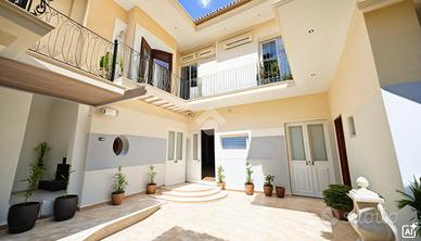 CASA SEMINDIPENDENTE A GRICIGNANO DI AVERSA