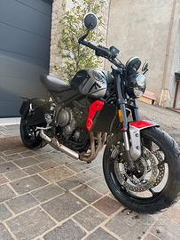 Trimph Trident 660 guidabile con patente A2