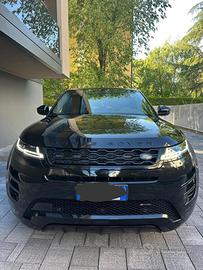 Automobile evoque