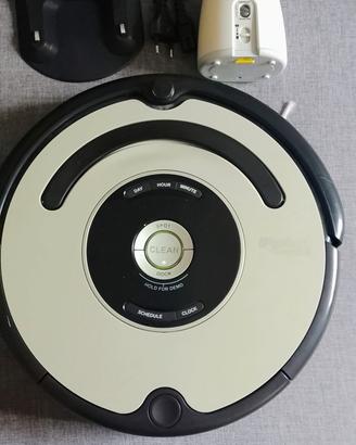 Roomba 581 robot aspirapolvere