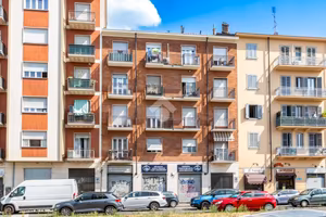 4 LOCALI A TORINO