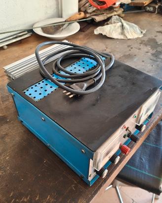 alimentatore professionale stabilizzato 20-30 volt