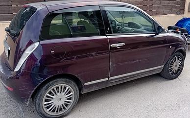 Fiat lancia ypsilon 1.2