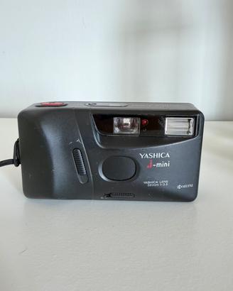 Macchina fotografica Yashica J-Mini