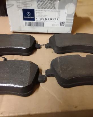 Pastiglie freni anteriori Mercedes Classe C W203