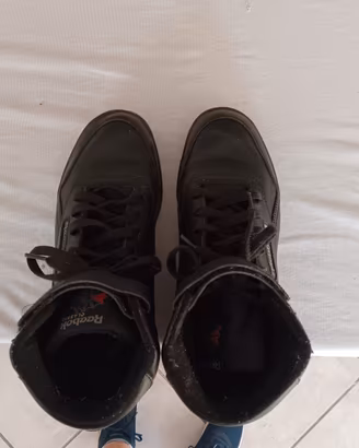 Reebok scarpe N.42.5