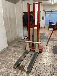 Transpallet carrello elevatore elettrico