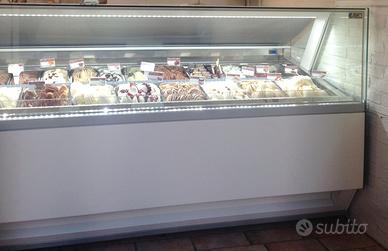 Frigorifero vetrina gelati