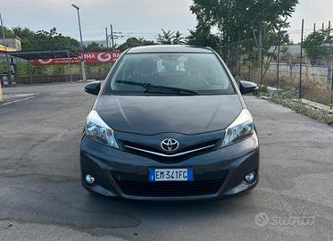 Toyota Yaris 1.4 D-4D 5 porte Lounge