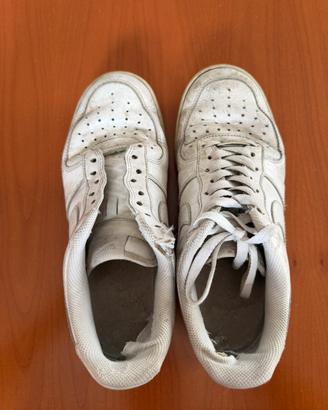 Nike Air Force 1 usate rovinate 42