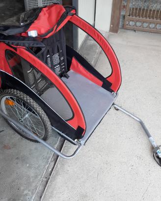Rimorchio per bici