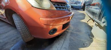NISSAN NOTE 2008 - PARAURTI ANTERIORE