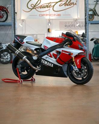 Yamaha YZF R7 OW-02 Nuova New 1KM YZFR7