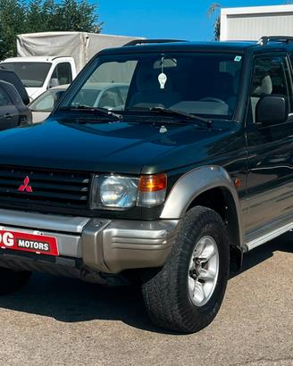 Mitsubishi Pajero 2.5 TDI Metal-top S. Select GLS