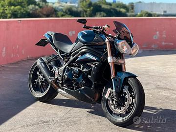 Triumph speed triple 1050
