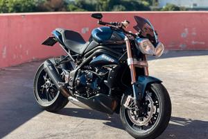Triumph speed triple 1050