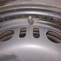 Cerchi acciaio con gomme termiche