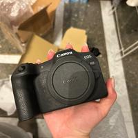Canon R8 come NUOVA!