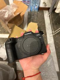 Canon R8 come NUOVA!