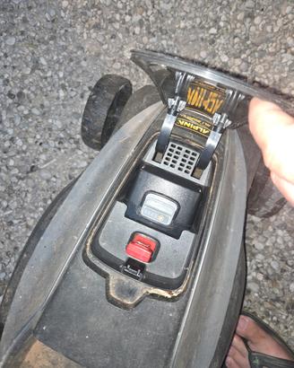 tagliaerba elettrico a batteria