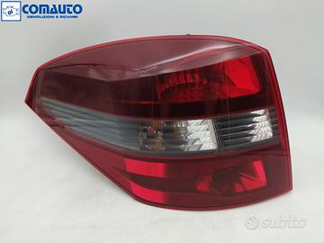 Fanale post sx RENAULT LAGUNA III SW '07
