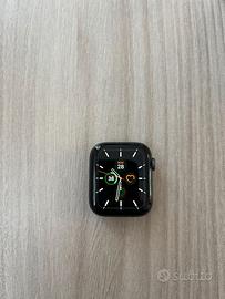 Apple Watch Series 5 44mm Nero