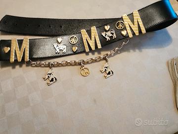 cintura in pelle nera Moschino