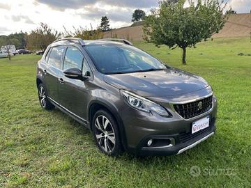 PEUGEOT 2008 BlueHDi 100 S&S Allure