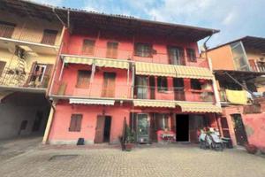 Immobile in asta di 174 m² con 4 locali e box auto