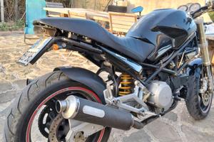 Ducati Monster 620 dark edition