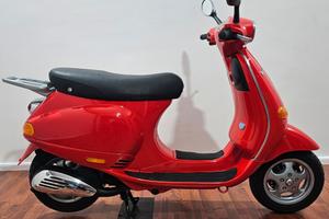 Piaggio Vespa 50 ET2 Coca cola
