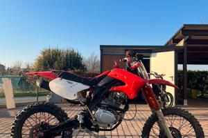 SCAMBI0 Pit bike 250 4t