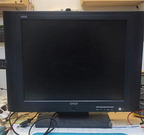 monitor TV LCD 17" per retrogaming