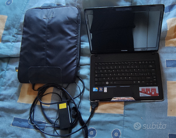 Portatile Toshiba Satellite T130 - 15Q
