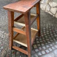 Vecchio carrello porta attrezzi