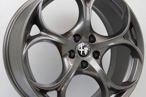 Cerchi in lega da 19 alfa romeo Giulia