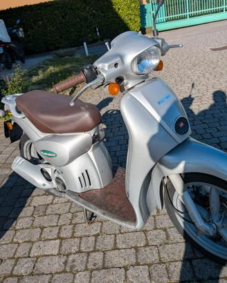 Aprilia Scarabeo