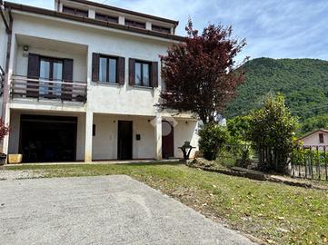 CASA SEMINDIPENDENTE A TARCENTO