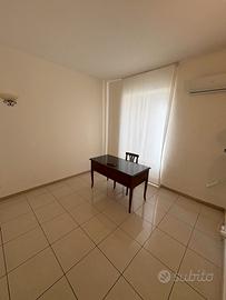 Stanza uso ufficio - sulmona (aq)