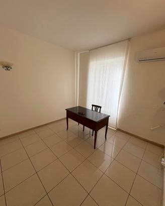 Stanza uso ufficio - sulmona (aq)